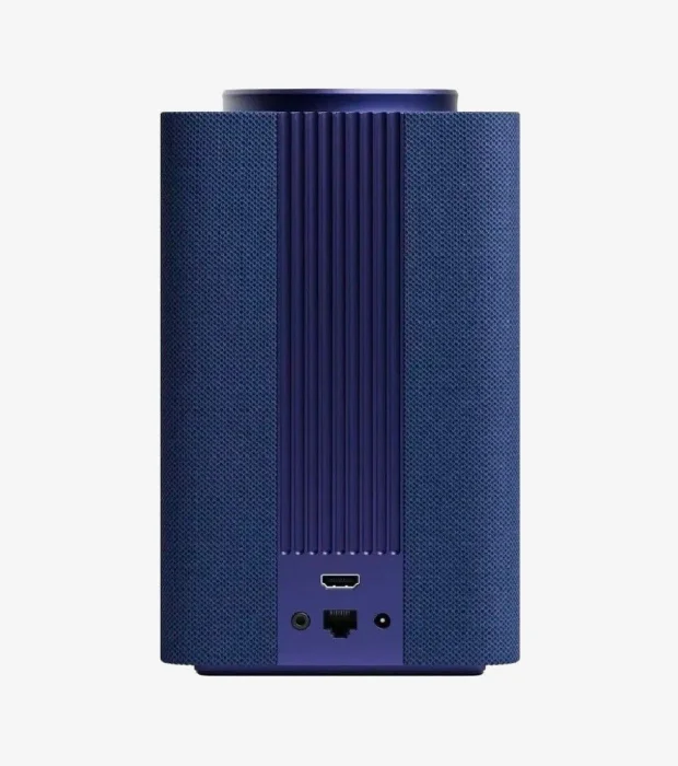 Massive sound, big speakerRed